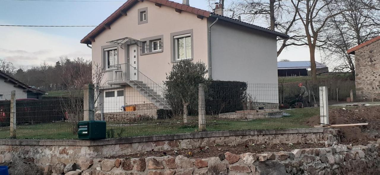 Halte à Veyrac Lavoute-sur-Loire Exterior foto